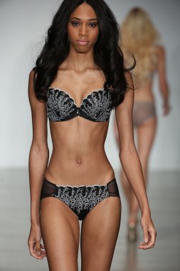 Bradelis New York iç çamaşırı bahar 2015 koleksiyonu