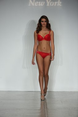 Bradelis New York iç çamaşırı bahar 2015 koleksiyonu