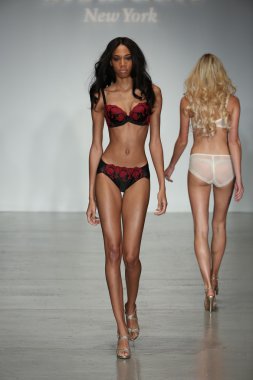 Bradelis New York iç çamaşırı bahar 2015 koleksiyonu