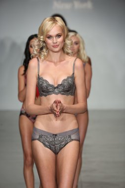 Bradelis New York iç çamaşırı bahar 2015 koleksiyonu