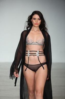 Andree Ciccarelli bahar 2015 koleksiyonu