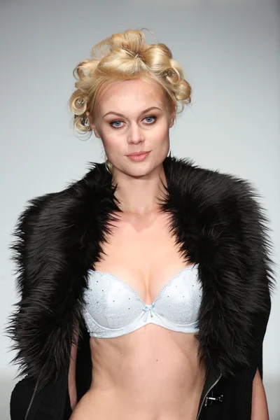 Bradelis New York iç çamaşırı bahar 2015 koleksiyonu