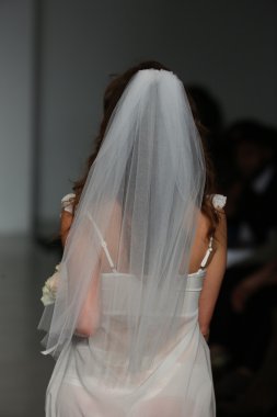 Verilmesi gelini bahar 2015 iç çamaşırı koleksiyonu