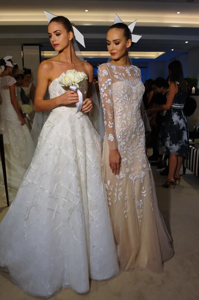 Carolina Herrera Présentation nuptiale — Photo