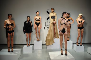 Aşk kafes bahar 2015 iç çamaşırı tanıtımı