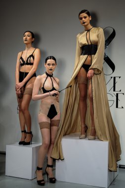 Aşk kafes bahar 2015 iç çamaşırı tanıtımı