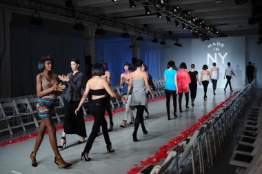 ABD bahar 2015 iç çamaşırı vitrin hazırlıklar yaptı