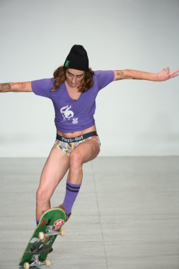 Oyun dışarı bahar 2015 iç çamaşırı koleksiyonu