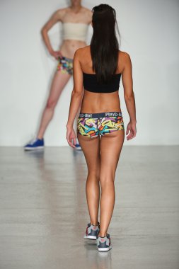 Oyun dışarı bahar 2015 iç çamaşırı koleksiyonu