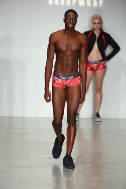 Oyun dışarı bahar 2015 iç çamaşırı koleksiyonu