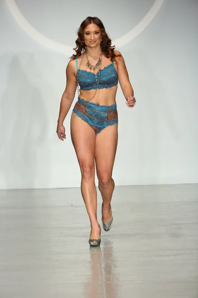 Finale Runway Show during Lingerie Fashion week — Stock Photo, Image