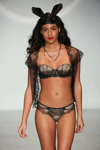 Finale Runway Show durante la settimana della moda Lingerie — Foto Stock