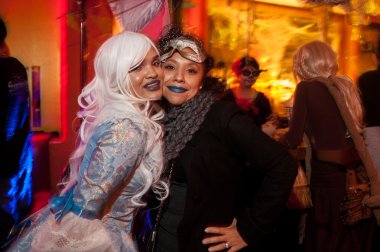 Moda parti Halloween olay sırasında