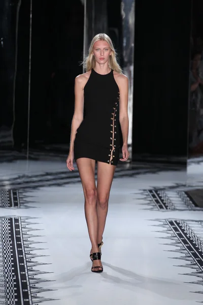 Colección Versus Versace Primavera 2015 — Foto de Stock