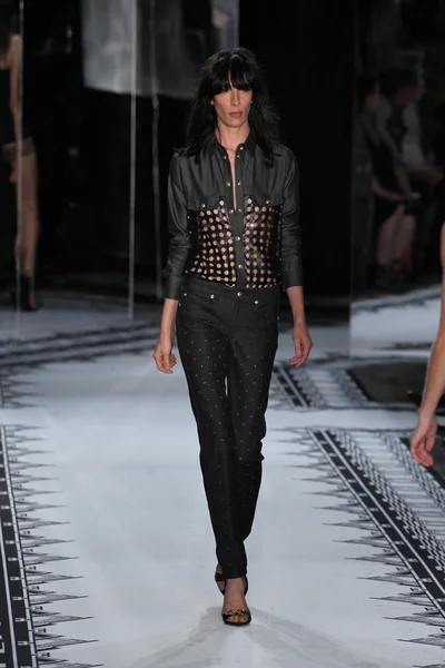 Versus Versace Spring 2015コレクション — ストック写真