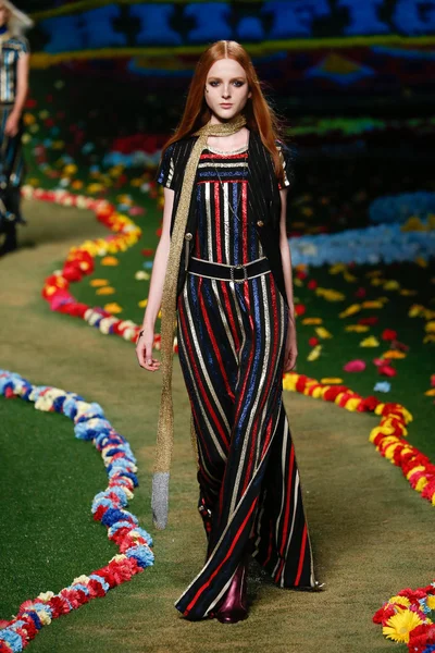 Tommy Hilfiger Women's fashion show — Stock Photo, Image