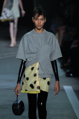 Marc By Marc Jacobs moda defilesi