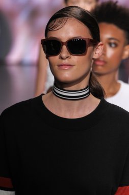 Mercedes-Benz Moda Haftası sırasında DKNY