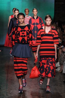 Mercedes-Benz Moda Haftası sırasında DKNY
