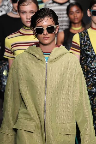 DKNY pendant la Fashion Week Mercedes-Benz — Photo