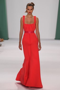 Model Josephine Skriver walk the runway at the Carolina Herrera fashion show