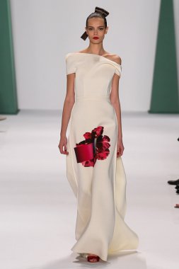 Model Mina Cvetkovic walk the runway at the Carolina Herrera fashion show