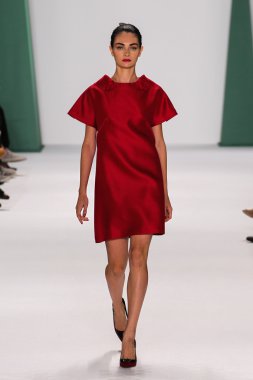 Model Antonina Vasylchenko walk the runway at the Carolina Herrera fashion show