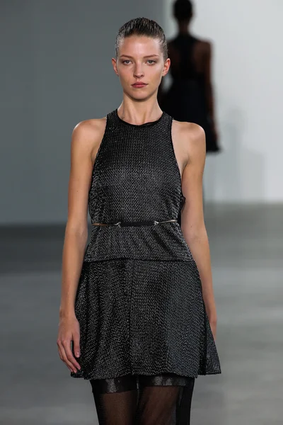 Model Elena Peter walk the runway at the Calvin Klein Collection fashion show — Stock Photo, Image