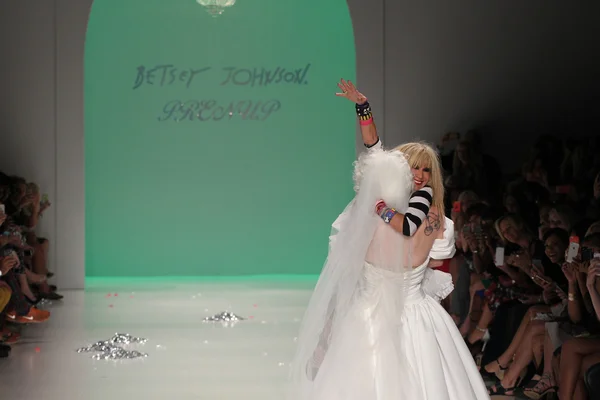 Designer Betsey Johnson — Fotografia de Stock