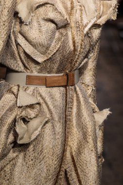 donna karan new york pist model yürür