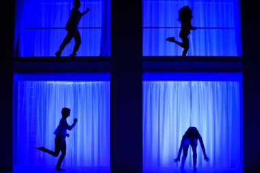 Modelleri Athleta pist gösteri sırasında