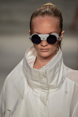 Nicholas K Mbfw sırasında