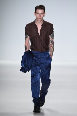 Richard Chai Love Mercedes-Benz Moda Haftası sırasında