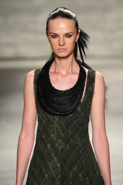 Nicholas K podczas Mbfw — Zdjęcie stockowe