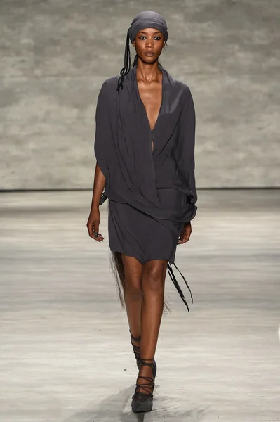 Nicholas K under Mbfw — Stockfoto