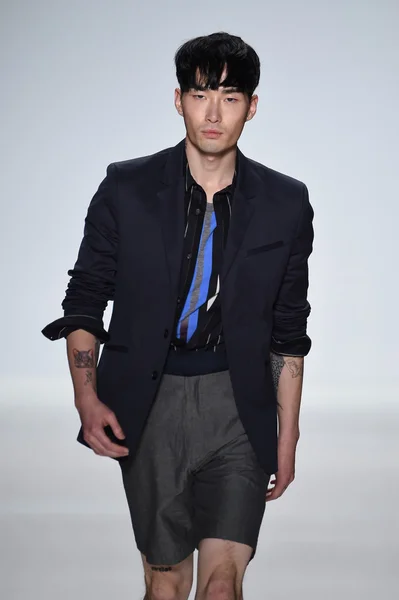 Richard Chai Love during Mercedes-Benz Fashion Week — Stock Photo, Image