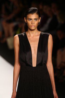 Pist (Sean Kelly) gösteri projesi