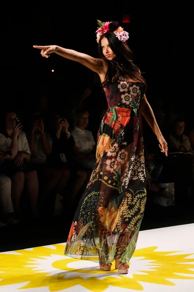 Desigual during Mercedes-Benz Fashion Week — Stock Photo, Image