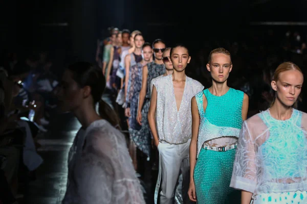 Prabal Gurung fashion show — Stock Photo, Image