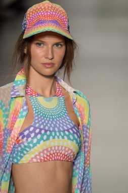 Mara Hoffman Bahar-Yaz 2015 Koleksiyonu