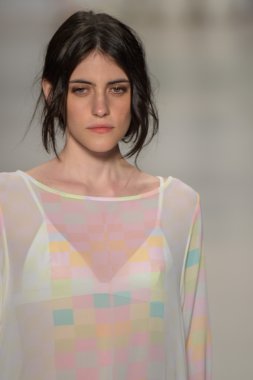 Mara Hoffman Bahar-Yaz 2015 Koleksiyonu