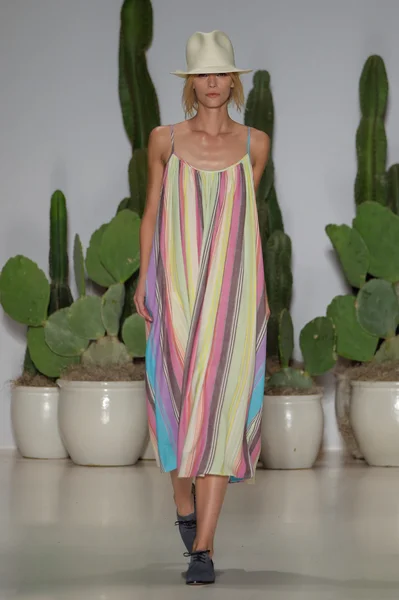 Mara Hoffman Spring-Summer 2015 Collection — Stock Photo, Image