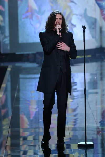 Cantante Hozier durante el Desfile de Moda Secreto de Victoria 2014 —  Fotos de Stock