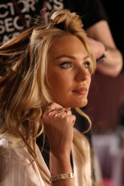 Sahne arkasında Victoria's Secret defile