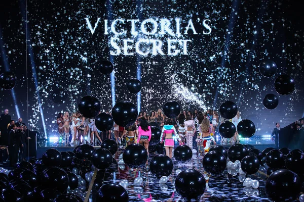 Victoria's Secret Fashion Show — Stock Photo, Image