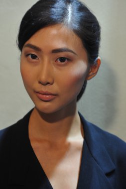 Chicca Lualdi göster