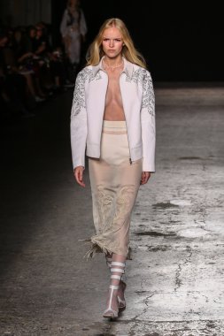 Francesco Scognamiglio göster