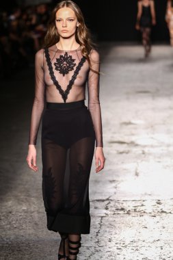 Francesco Scognamiglio göster