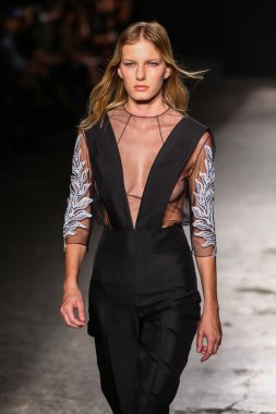 Francesco Scognamiglio göster