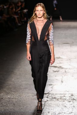 Francesco Scognamiglio göster